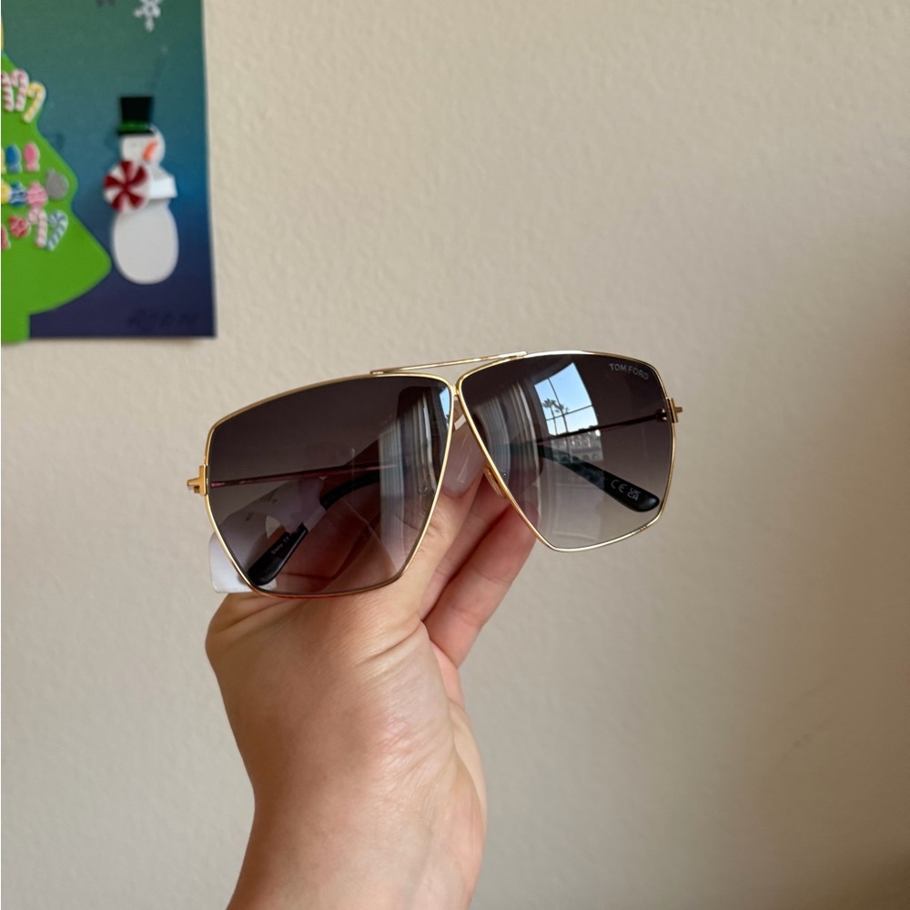 Tom Ford Aviator Sunglasses – New with Box & Case –